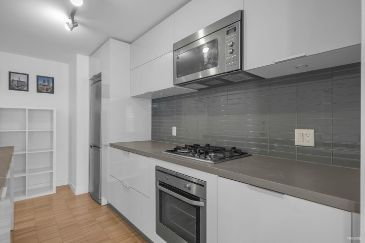 Photo 5 at 1707 - 108 W Cordova Street, Downtown VW, Vancouver West