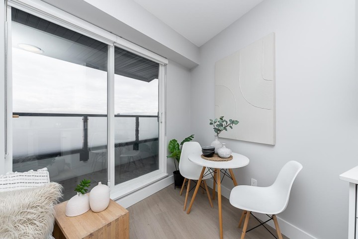 Photo 11 at 406 - 3050 Kingsway, Collingwood VE, Vancouver East