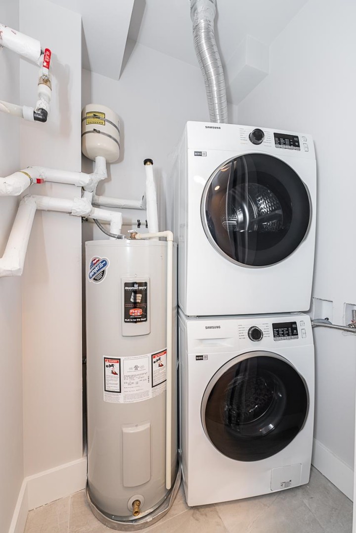 Photo 21 at 406 - 3050 Kingsway, Collingwood VE, Vancouver East