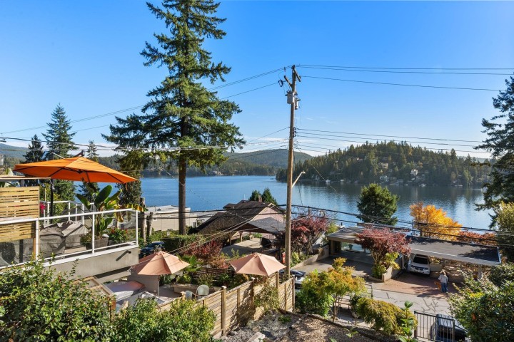 Photo 1 at 2717 Panorama Drive, Deep Cove, North Vancouver