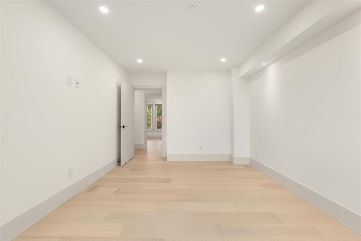 Photo 27 at 1 - 365 E 33rd Avenue, Main, Vancouver East