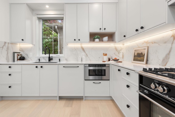 Photo 13 at 1 - 365 E 33rd Avenue, Main, Vancouver East