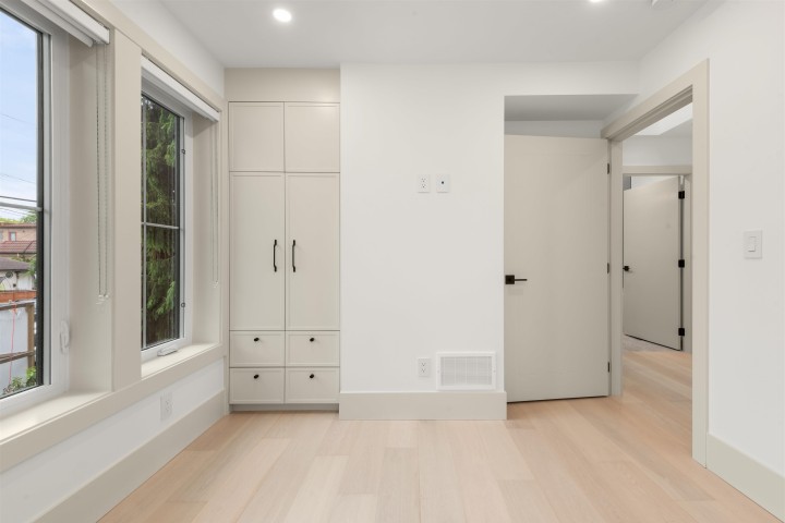 Photo 17 at 1 - 365 E 33rd Avenue, Main, Vancouver East