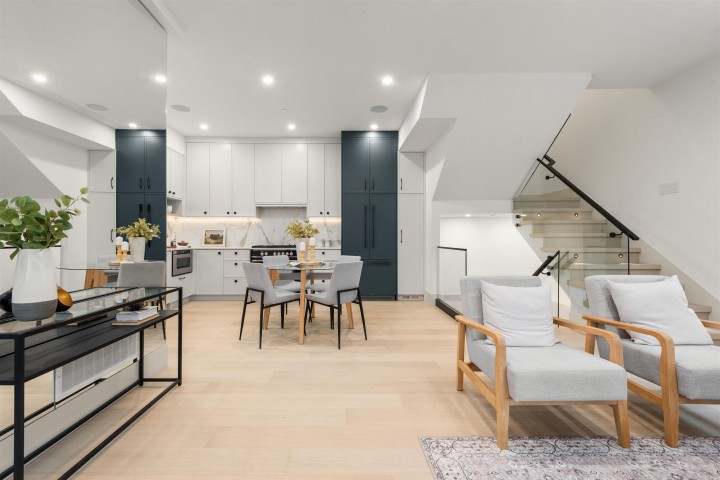 Photo 7 at 1 - 365 E 33rd Avenue, Main, Vancouver East