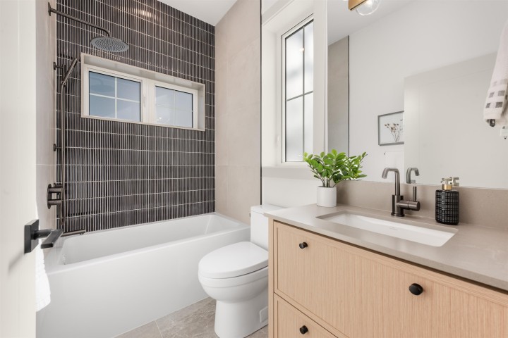 Photo 17 at 2 - 365 E 33rd Avenue, Main, Vancouver East