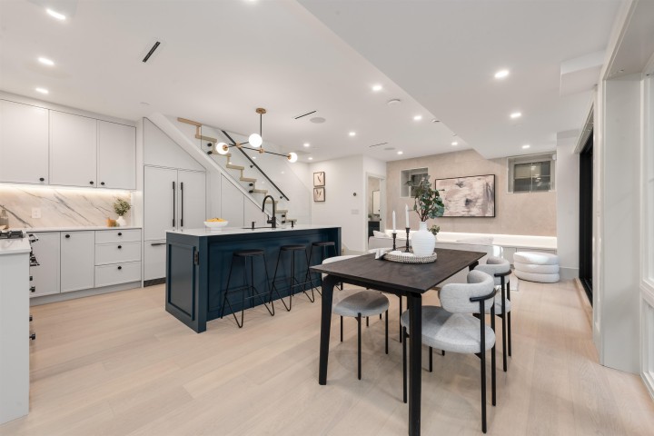 Photo 8 at 2 - 365 E 33rd Avenue, Main, Vancouver East