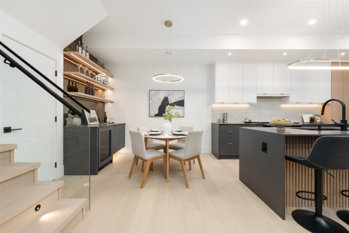 Photo 4 at 5 - 371 E 33rd Avenue, Main, Vancouver East