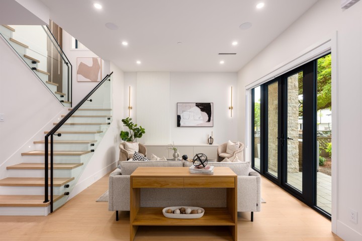 Photo 3 at 1 - 3466 Franklin Street, Hastings Sunrise, Vancouver East