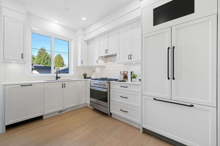 Photo 13 at 2 - 2447 E 41st Avenue, Collingwood VE, Vancouver East