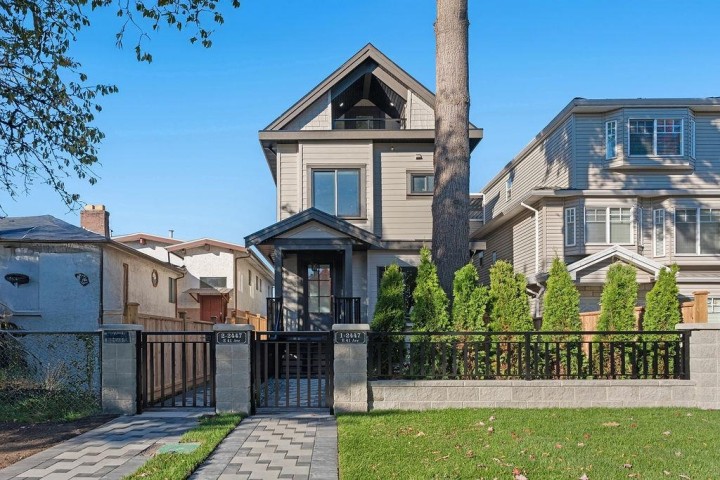 Photo 1 at 2 - 2447 E 41st Avenue, Collingwood VE, Vancouver East