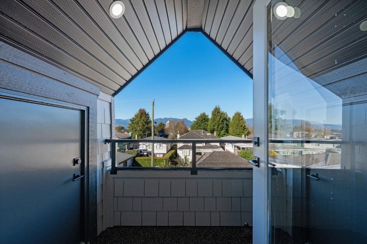 Photo 20 at 2 - 2447 E 41st Avenue, Collingwood VE, Vancouver East