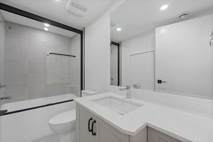 Photo 24 at 2 - 2447 E 41st Avenue, Collingwood VE, Vancouver East