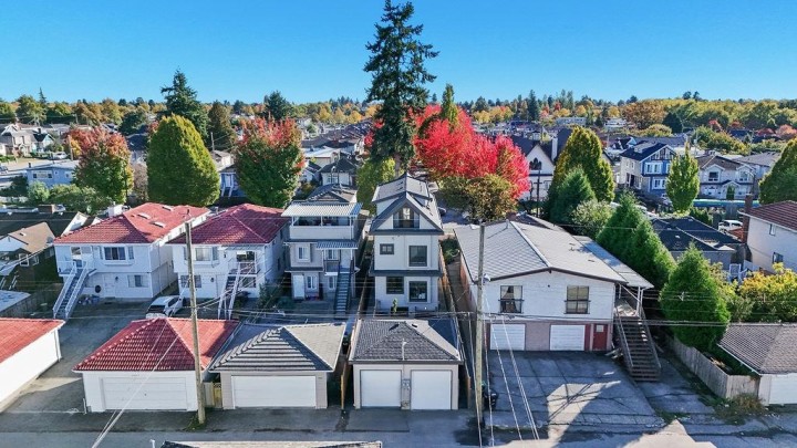 Photo 39 at 2 - 2447 E 41st Avenue, Collingwood VE, Vancouver East