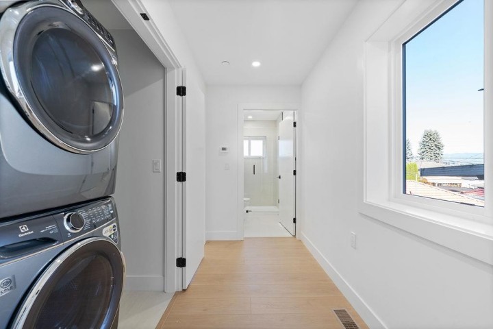 Photo 25 at 2 - 2447 E 41st Avenue, Collingwood VE, Vancouver East