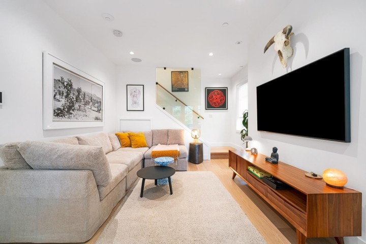 Photo 9 at 3530 W 43rd Avenue, Southlands, Vancouver West