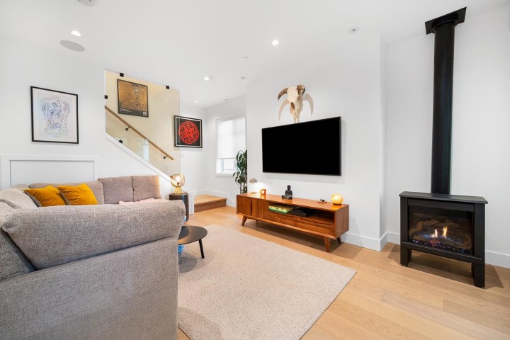 Photo 10 at 3530 W 43rd Avenue, Southlands, Vancouver West