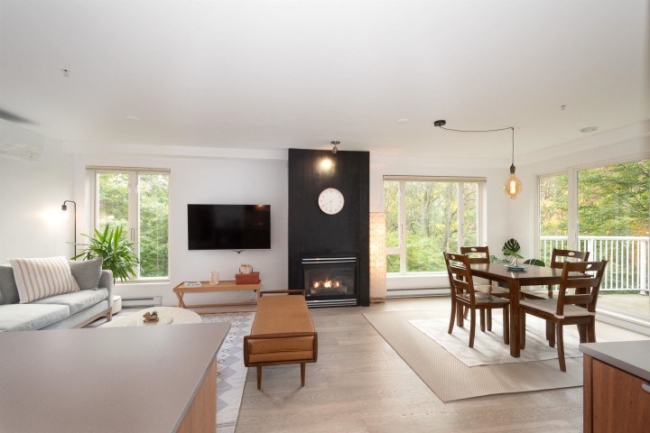 Photo 3 at 315 - 2628 Yew Street, Kitsilano, Vancouver West