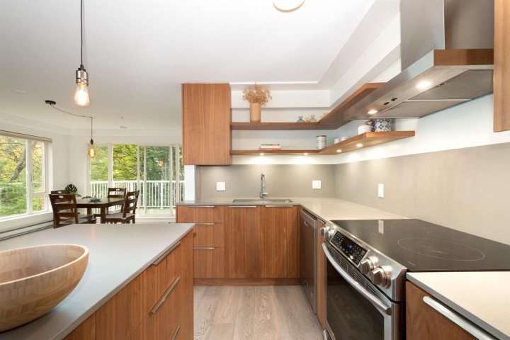 Photo 9 at 315 - 2628 Yew Street, Kitsilano, Vancouver West