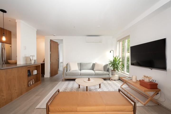 Photo 4 at 315 - 2628 Yew Street, Kitsilano, Vancouver West