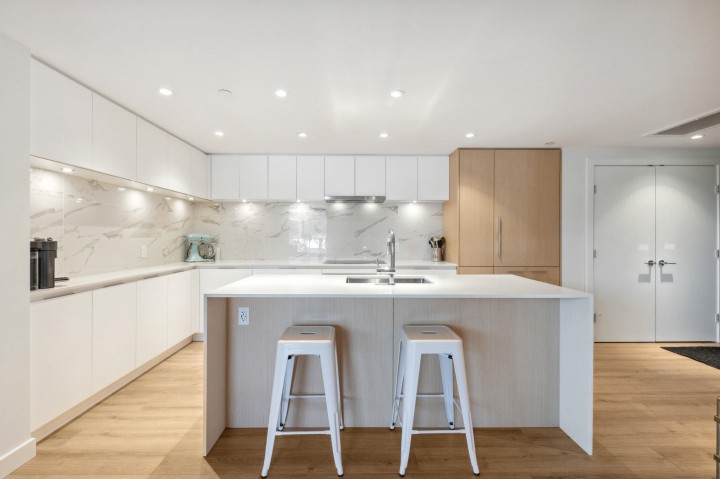 Photo 9 at 404 - 1500 Fern Street, Lynnmour, North Vancouver