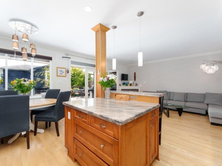 Photo 13 at 331 W 14th Street, Central Lonsdale, North Vancouver