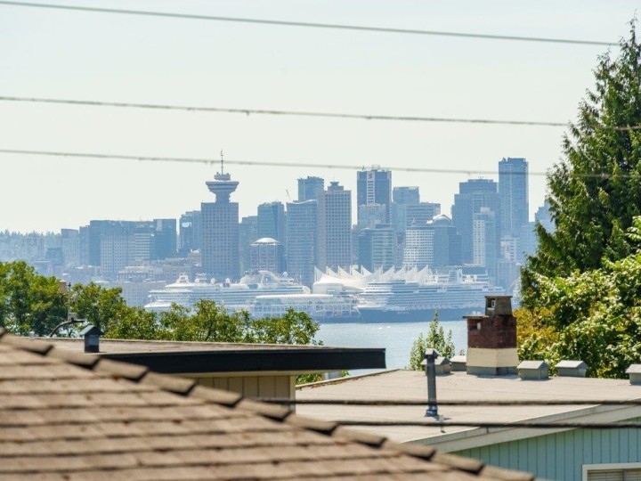 Photo 26 at 331 W 14th Street, Central Lonsdale, North Vancouver