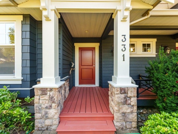 Photo 3 at 331 W 14th Street, Central Lonsdale, North Vancouver