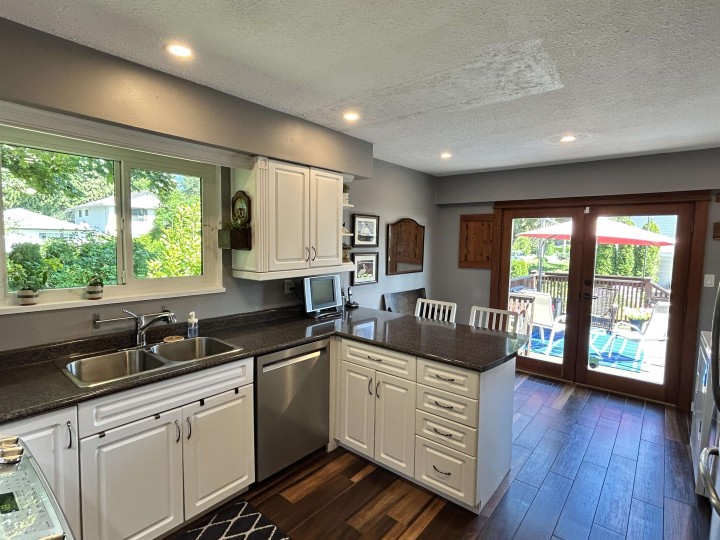 Photo 4 at 1798 Garden Avenue, Pemberton NV, North Vancouver