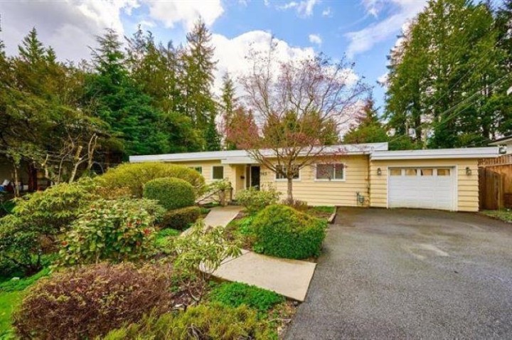 Photo 1 at 963 Belmont Avenue, Edgemont, North Vancouver