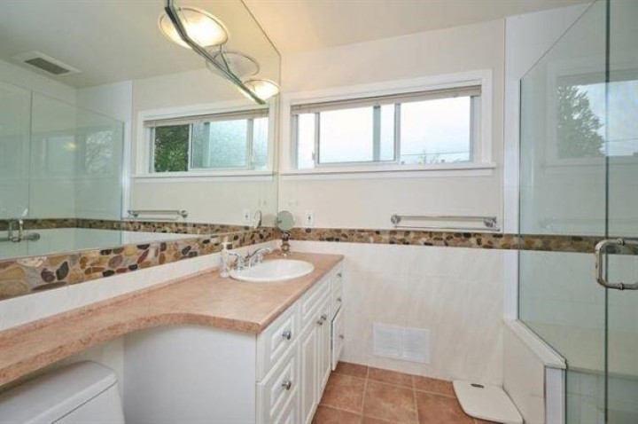 Photo 14 at 963 Belmont Avenue, Edgemont, North Vancouver