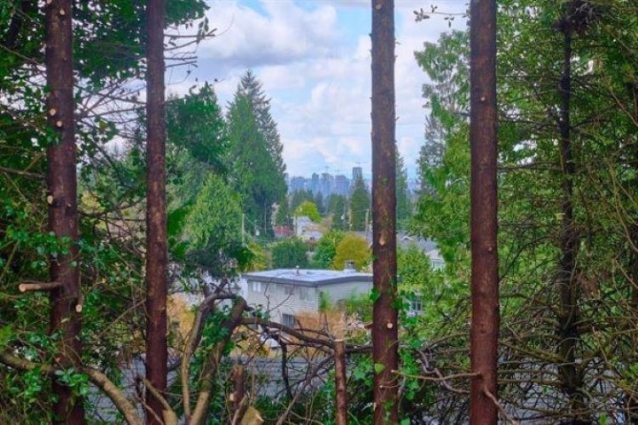 Photo 21 at 963 Belmont Avenue, Edgemont, North Vancouver