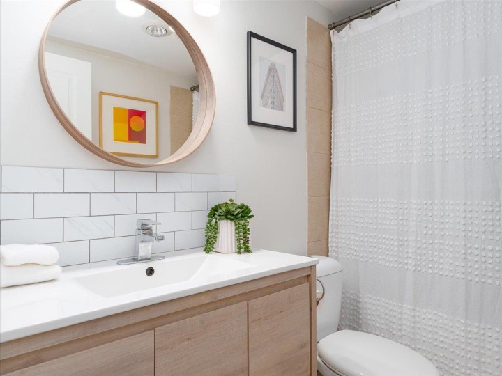 Photo 22 at 301 - 155 E 5th Street, Lower Lonsdale, North Vancouver