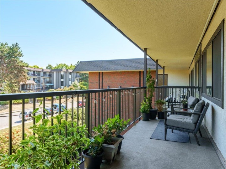 Photo 24 at 301 - 155 E 5th Street, Lower Lonsdale, North Vancouver