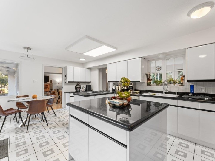 Photo 12 at 186 Stevens Drive, British Properties, West Vancouver