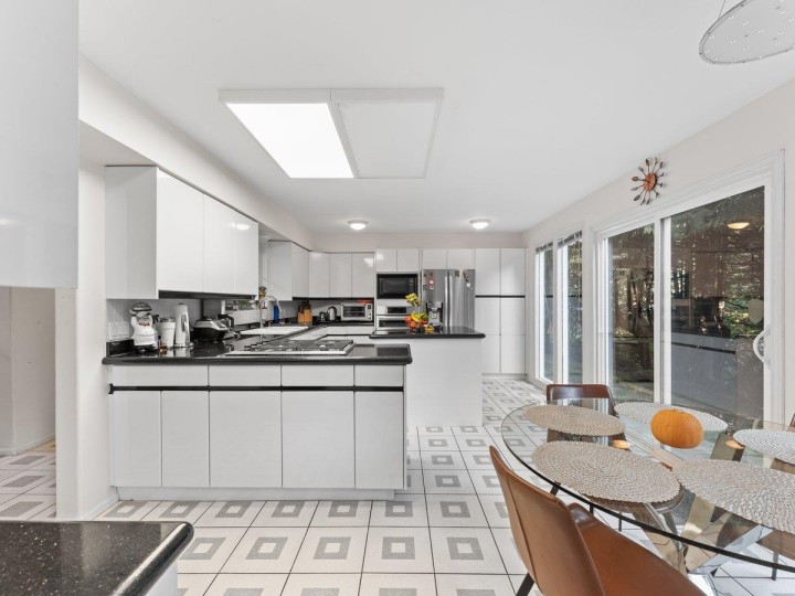 Photo 10 at 186 Stevens Drive, British Properties, West Vancouver