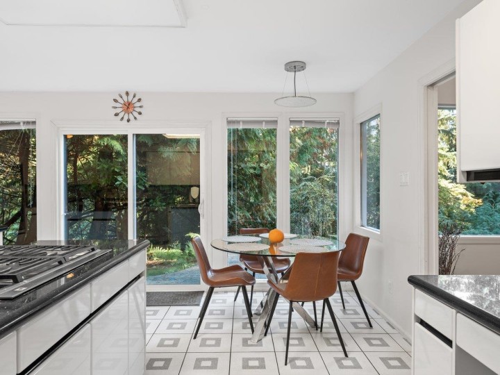 Photo 11 at 186 Stevens Drive, British Properties, West Vancouver