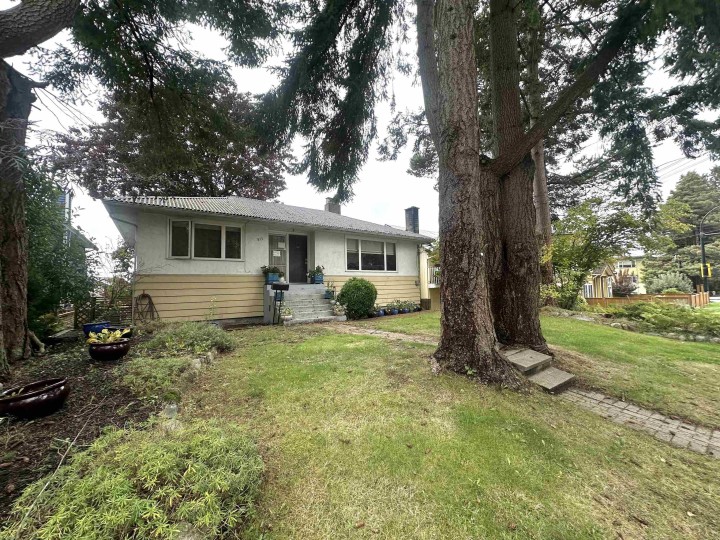 Photo 7 at 313 E 13th Street, Central Lonsdale, North Vancouver