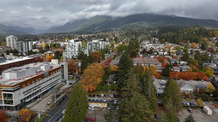 Photo 4 at 313 E 13th Street, Central Lonsdale, North Vancouver