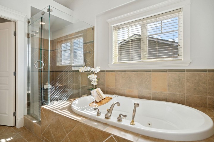 Photo 12 at 2185 Lawson Avenue, Dundarave, West Vancouver