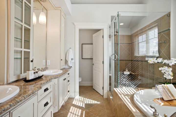 Photo 11 at 2185 Lawson Avenue, Dundarave, West Vancouver