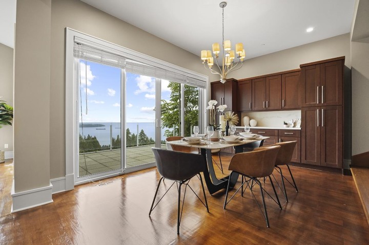 Photo 12 at 2546 Marr Creek Court, Whitby Estates, West Vancouver