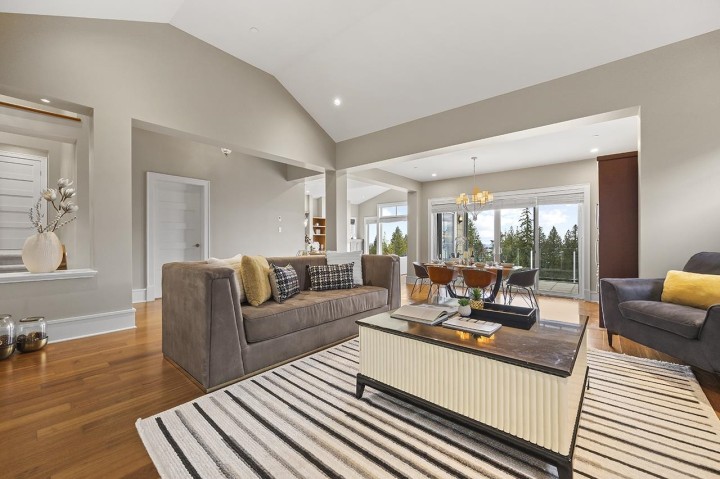 Photo 9 at 2546 Marr Creek Court, Whitby Estates, West Vancouver