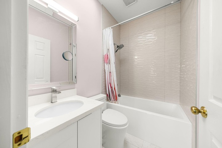 Photo 16 at 5657 Kerr Street, Collingwood VE, Vancouver East