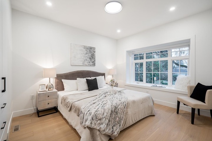 Photo 13 at 2331 E 49th Avenue, Killarney VE, Vancouver East