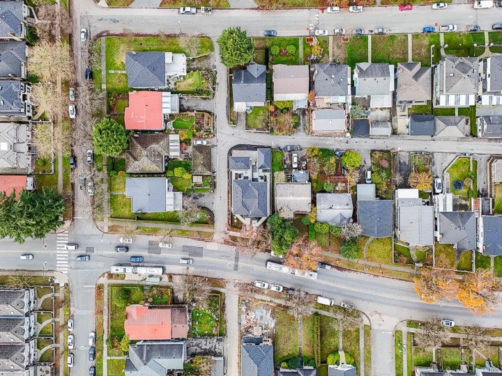 Photo 35 at 2331 E 49th Avenue, Killarney VE, Vancouver East