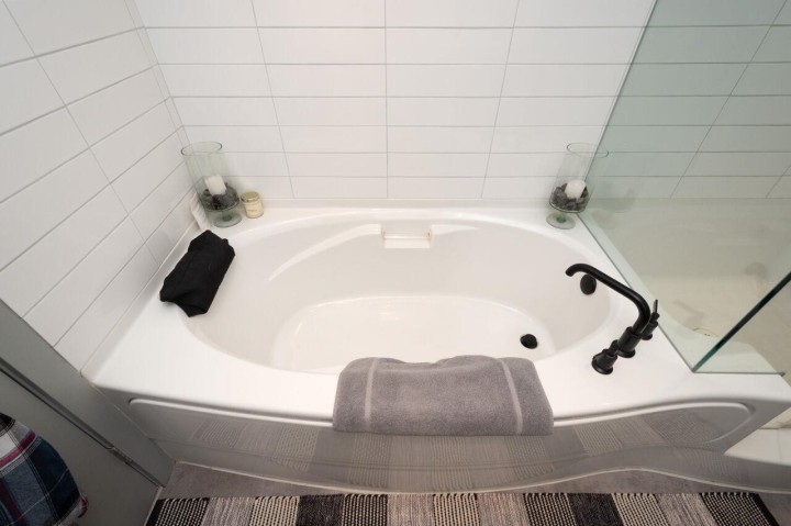 Photo 23 at 308 - 683 W Victoria Park, Lower Lonsdale, North Vancouver