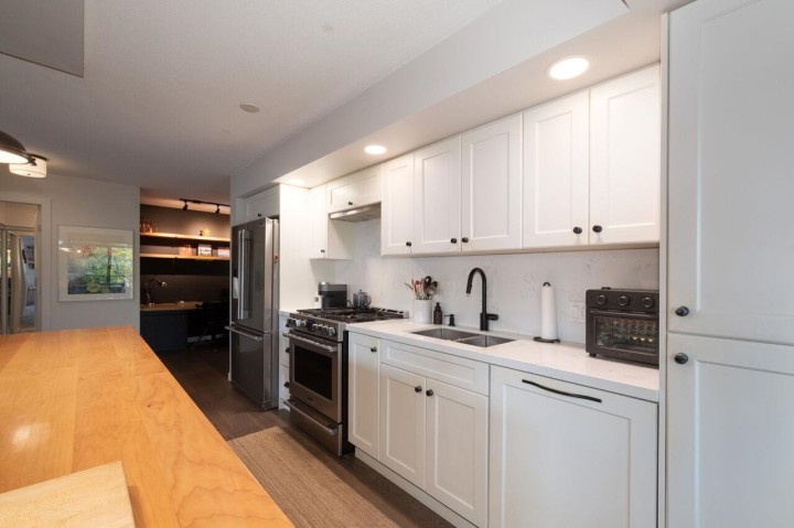 Photo 11 at 308 - 683 W Victoria Park, Lower Lonsdale, North Vancouver