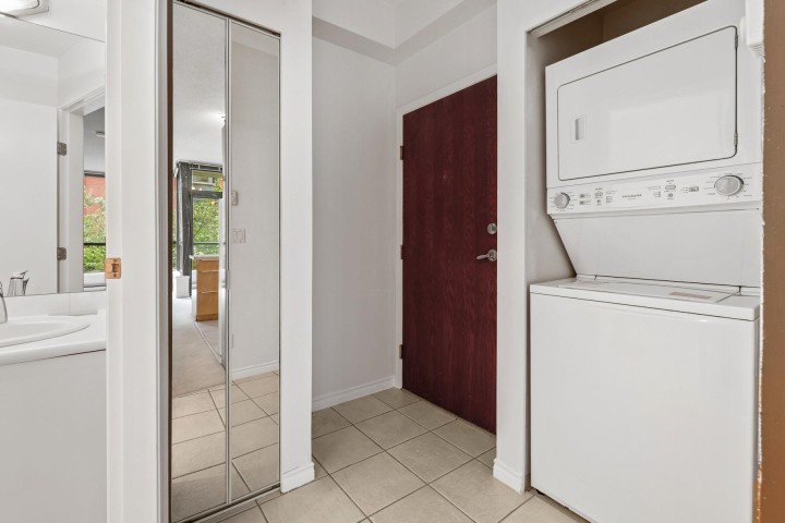 Photo 11 at 310 - 1239 W Georgia Street, Coal Harbour, Vancouver West