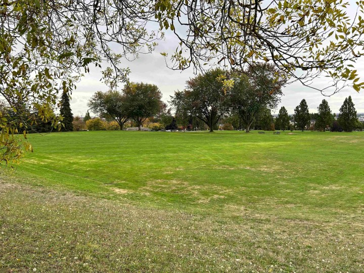 Photo 10 at 609 - 7428 Alberta Street, South Cambie, Vancouver West