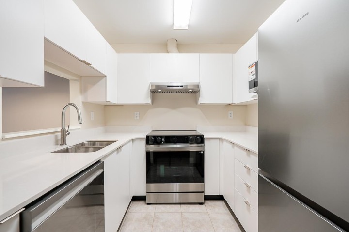 Photo 10 at 702 - 1010 Howe Street, Downtown VW, Vancouver West